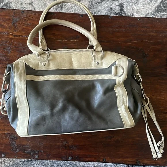 Rebecca Minkoff Bag Two Tone Crème/Grey
Leather Top Handle Bag - Picture 2 of 8